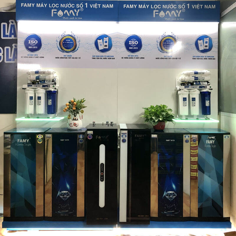 Giá kệ trưng bày sản phẩm Famy