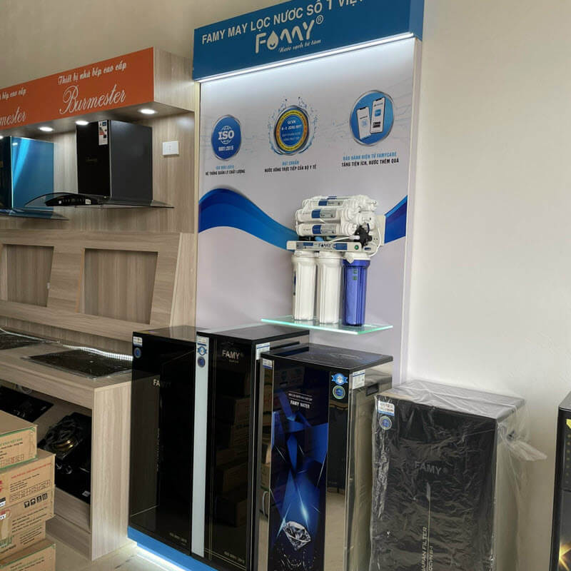 Giá kệ trưng bày sản phẩm Famy