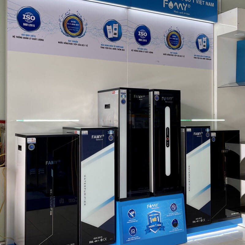 Giá kệ trưng bày sản phẩm Famy